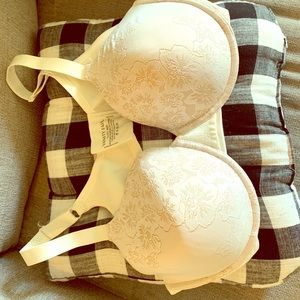 Vanity Fair Bra